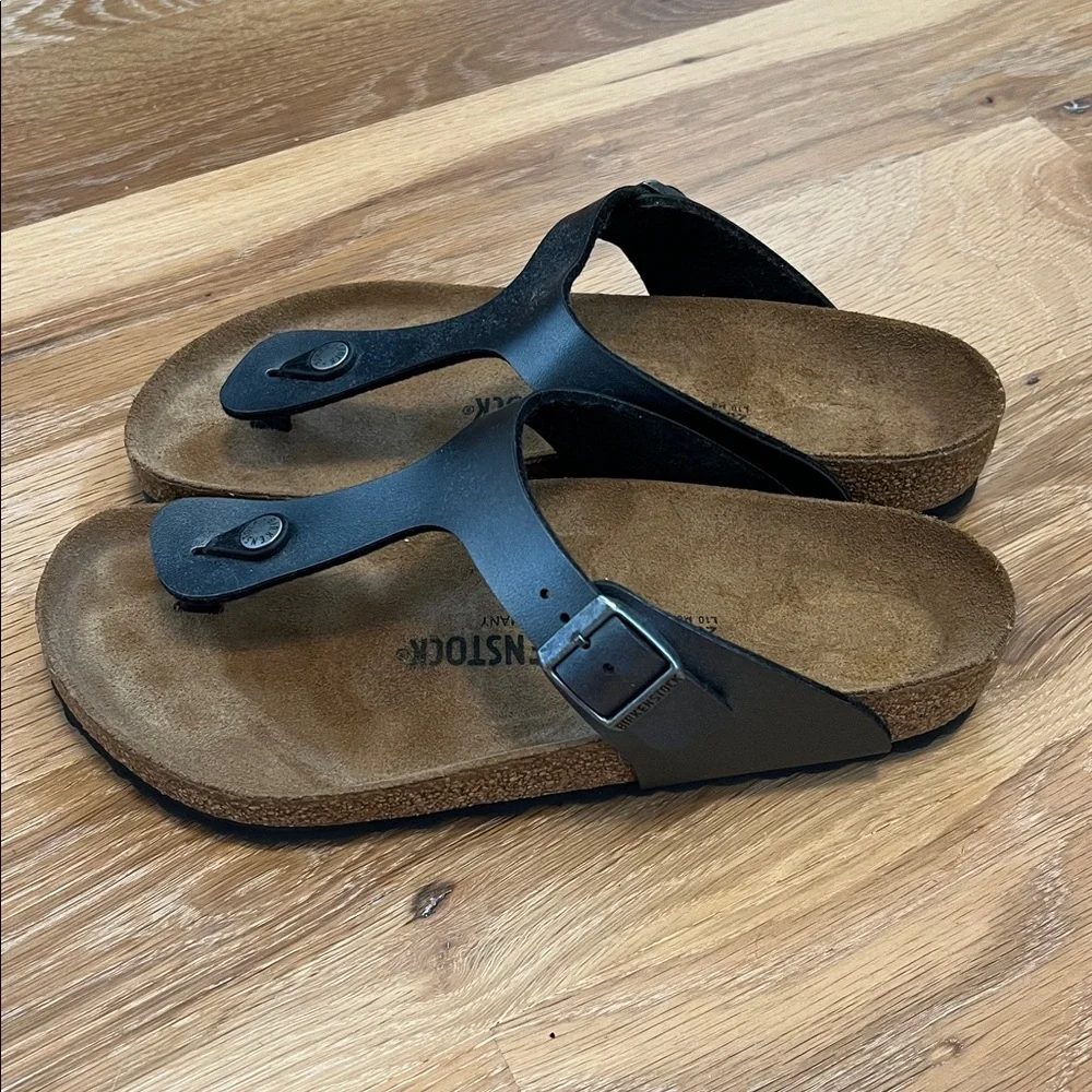 Birkenstock Sz 41 Metallic Gray Thong Sandals - Picture 2 of 6